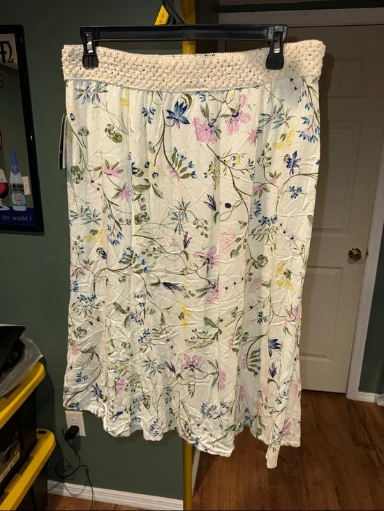 I.N. Studio Cream Floral Maxi Skirt with Crochet Waistband - Picture 5 of 7